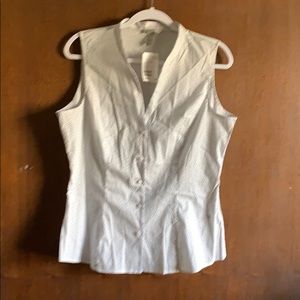 Sleeveless button down blouse
